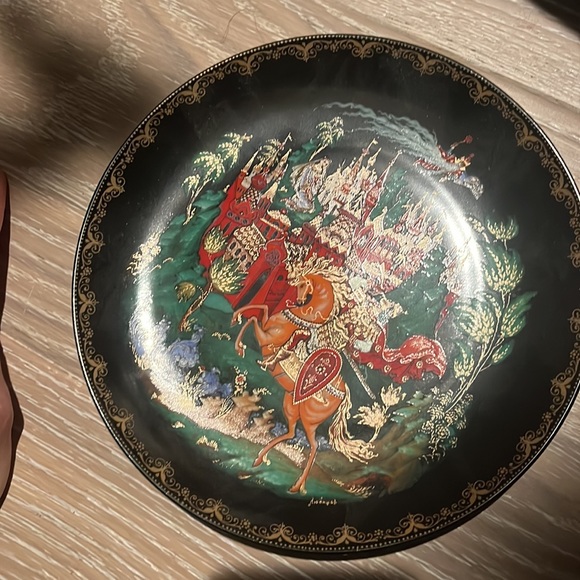 Palekh 1988 USSR Russian Hand Painted Lacquer Plate Палех Ruslan I Lyudmila - Picture 2 of 3